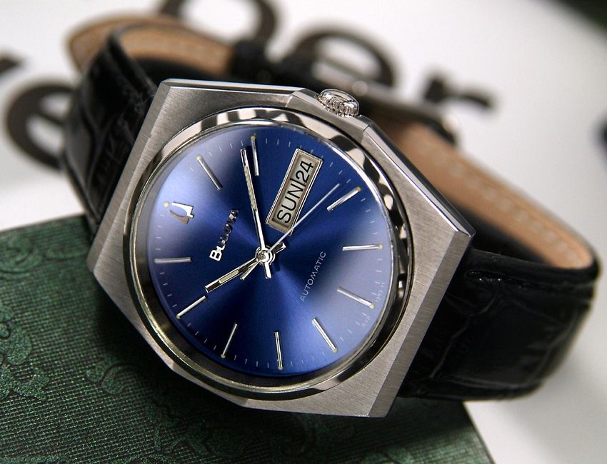 BULOVA Mens AUTOMATIC 17JEWELS Day Date Blue Dial Swiss Rare Antique