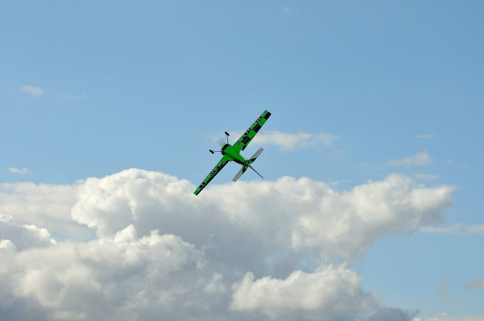 10382428_794409917267094_245610699001228