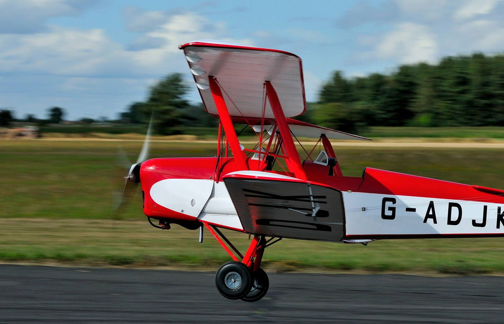 10449986_794409160600503_763243219080768