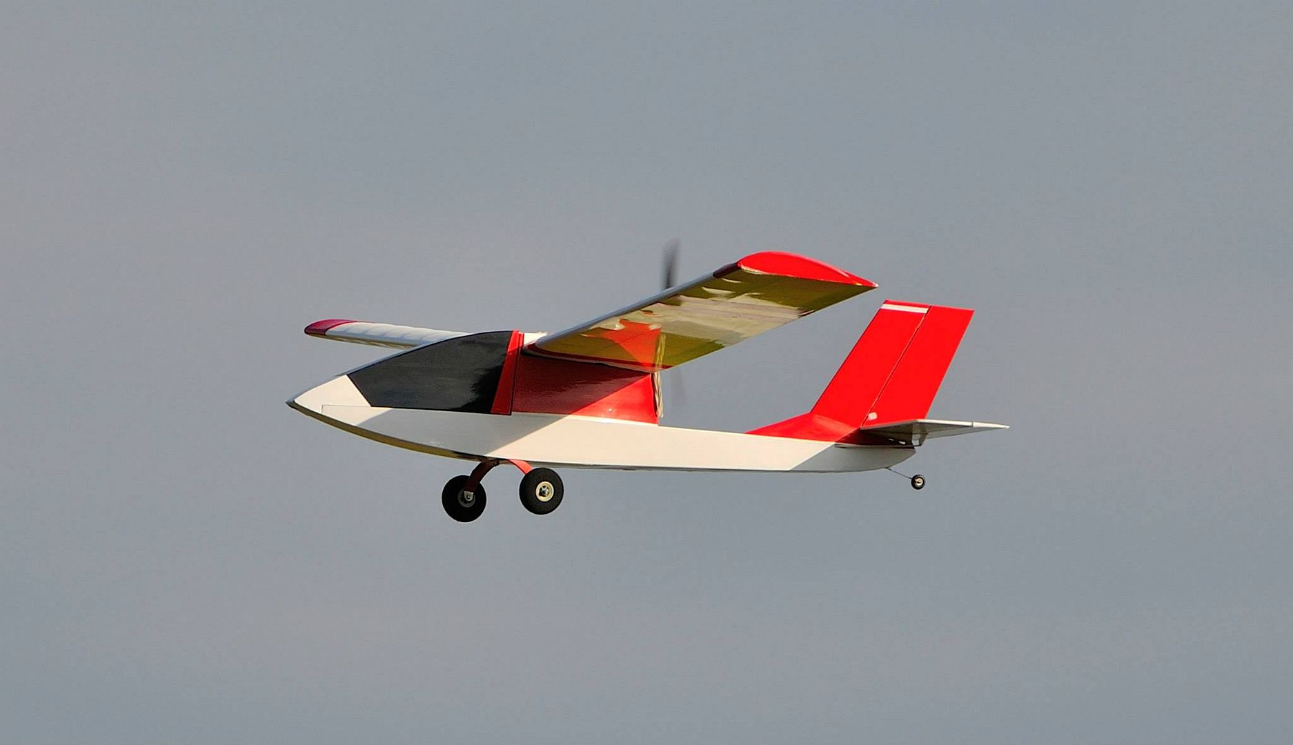 10485794_794410580600361_651479380182734