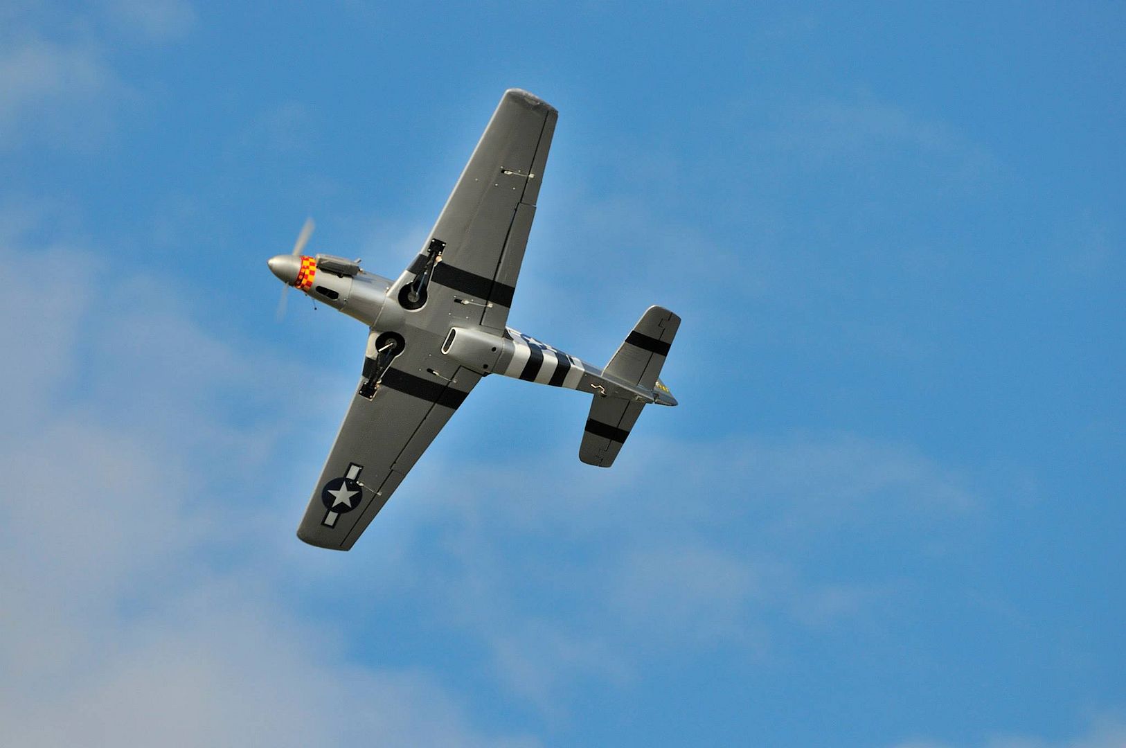 10553701_794410093933743_202438584651003