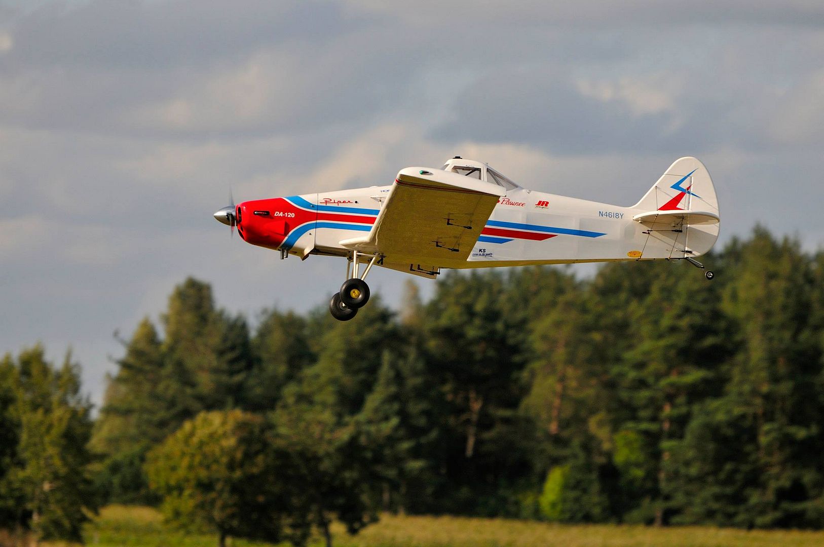 10608304_794410100600409_100530984829553