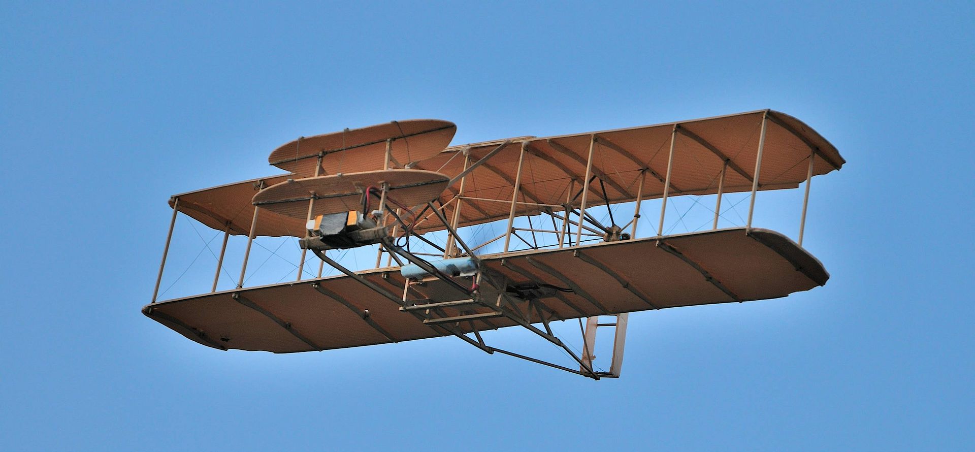 10608672_794410260600393_481404243689127