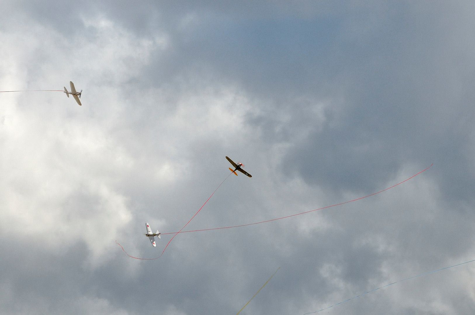 10626346_794408860600533_372834383519255