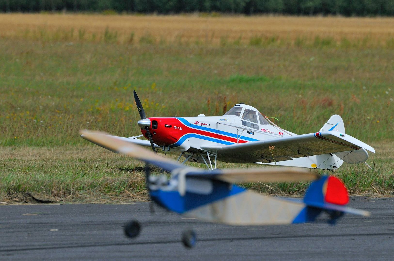 10629451_794408290600590_226868313852794