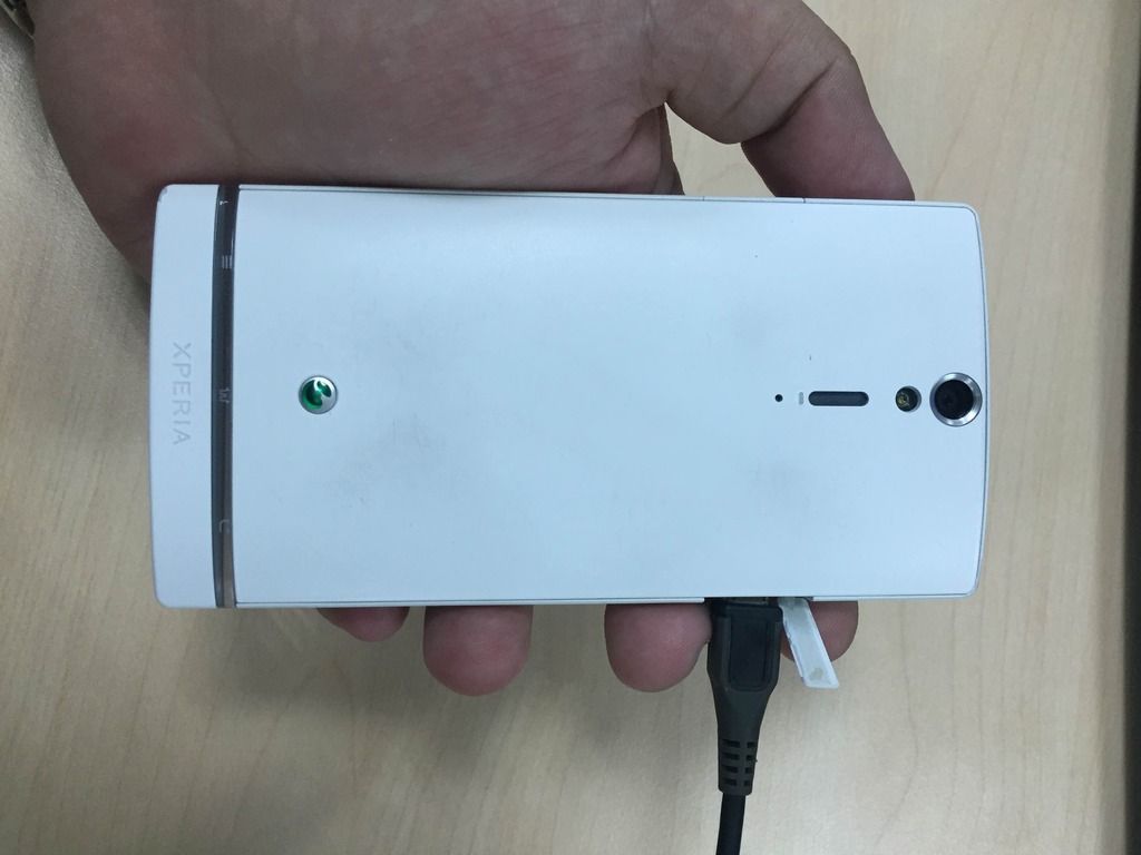 Xperia S trắng Ngọc Trinh fullbox trùng imei, máy gần như mới, xài kỹ - 5