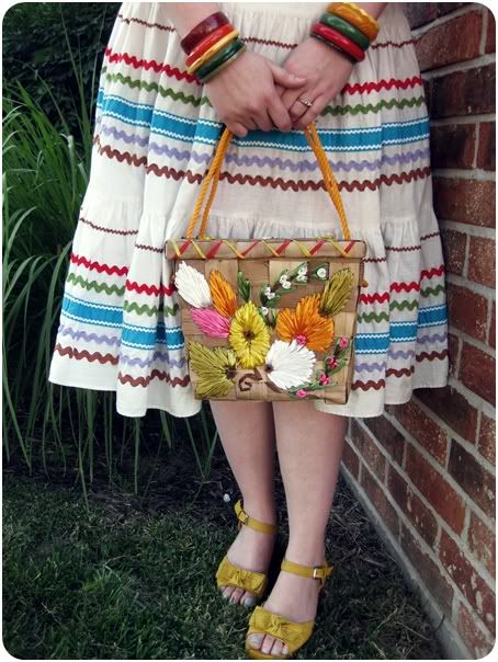 1950s summer casual fashion with bakelite rainbow bangles and vintage squaw dress patio skirt