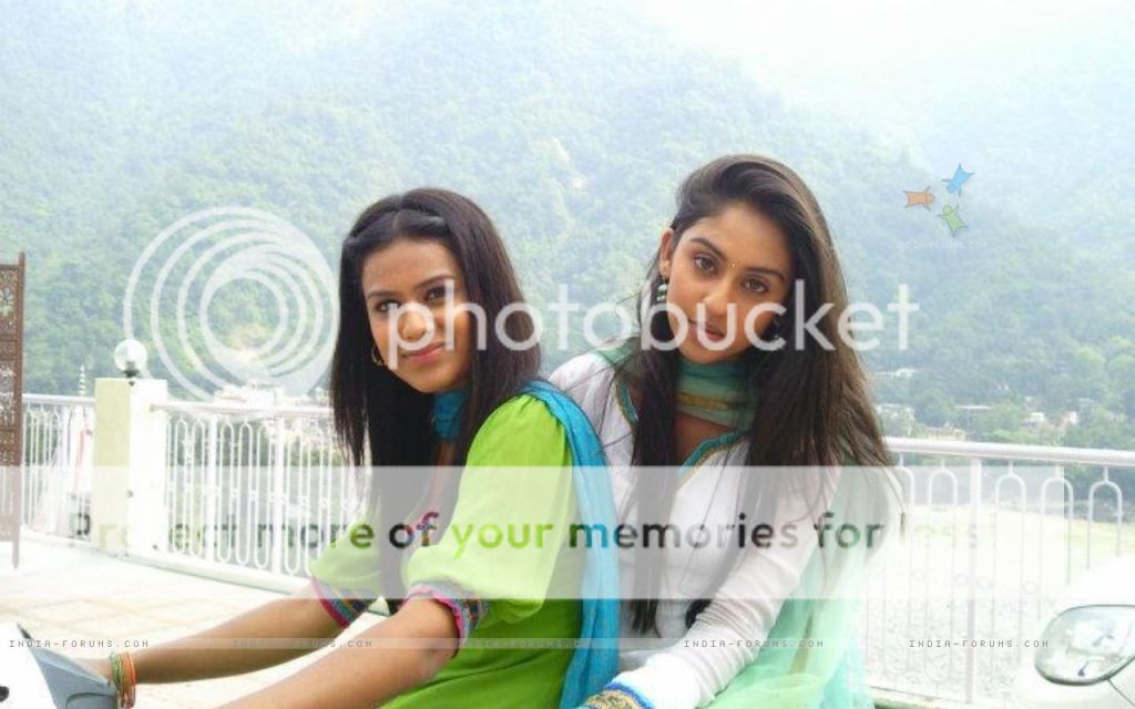 &lt;a href=&quot;http://s1165.photobucket.com/albums/q589/magarnipokchi/?action=view&amp;amp;current=164697-krystle-dsouza-nia-sharma-in-ek-hazaaron-mein-meri-behna-hain.jpg&quot; target=&quot;_blank&quot;&gt;&lt;img src=&quot;https://i1165.photobucket.com/albums/q589/magarnipokchi/164697-krystle-dsouza-nia-sharma-in-ek-hazaaron-mein-meri-behna-hain.jpg&quot; border=&quot;0&quot; alt=&quot;Photobucket&quot;&gt;&lt;/a&gt;